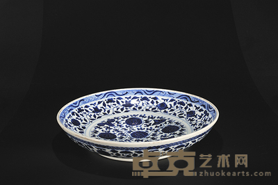 青花缠枝莲纹盘 D:33.5cm