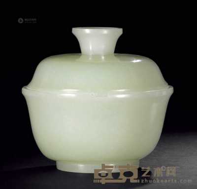 清 白玉杯 直径8.8cm；高8.0cm