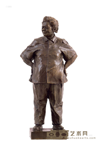 田跃民 2013年作 社区主任 青铜雕塑 41×81×26cm