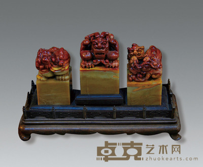 寿山芙蓉石鸿运当头三连章 H:28CM