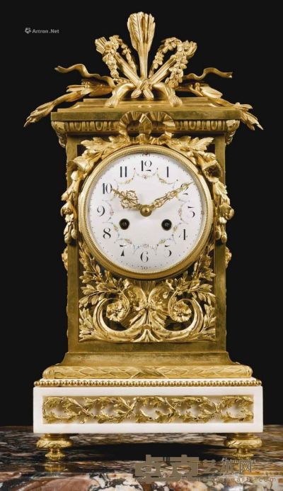 路易十六世风格卡拉拉大理石镶铜鎏金壁炉台钟 高46cm；宽23cm；深15cm