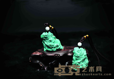 杨辅华 龙凤对坠 凤:5×4×2cm 龙:5×4×2.5cm