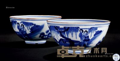 清初 青花庭园仕女图碗 (一对) 直径14cm
