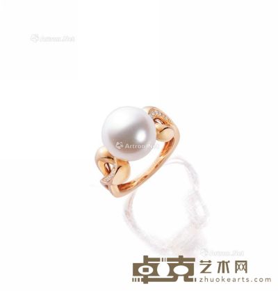白珍珠配钻石戒指 