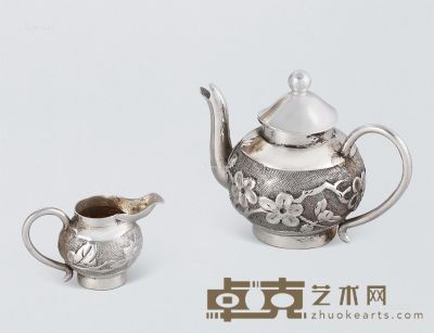 清代 银制迷你茶壶和奶缸 （一套） 茶壶高5.3cm