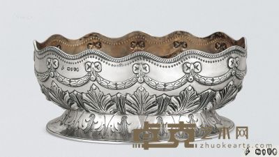 1881年作 维多利亚时期银制椭圆形碗 重384g；长20.5cm