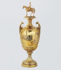 1871年作 英国维多利亚时期银镀金奖杯瓶