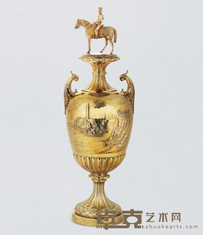 1871年作 英国维多利亚时期银镀金奖杯瓶 重3839g；高72cm