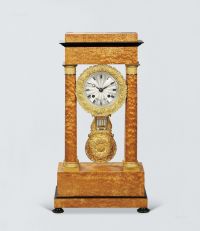 19世纪中期 法国桦木金属鎏金门廊座钟