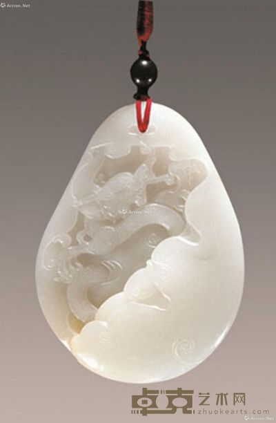 和田白玉龙行天下牌 7.4×5.5×1.1cm