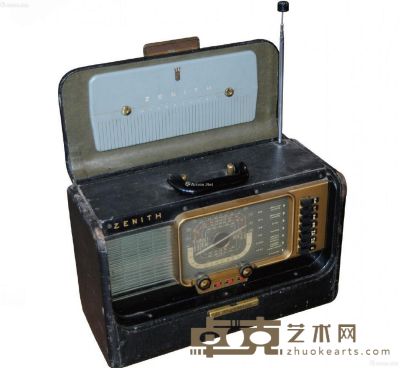 二战德产老收音机 