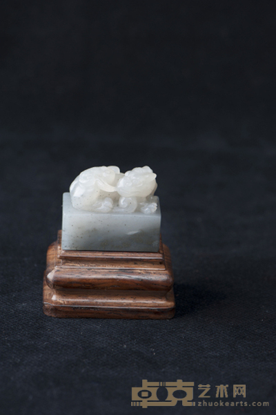荔枝冻印章一枚 4.3×3.6×2.4cm