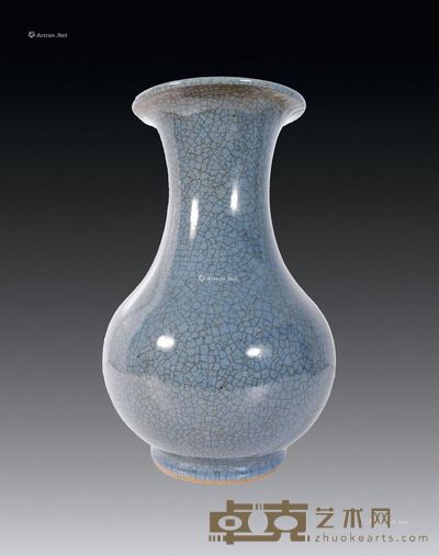 天蓝釉撇口瓶 高30cm