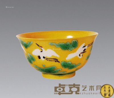 清雍正 素三彩祥云寿鹤纹盌 高5cm