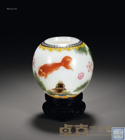 清 乾隆 珐琅彩鱼藻纹水盂 直径10cm