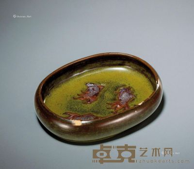 清中期 茶叶末釉浮雕金鱼纹椭圆形洗 长11.5cm