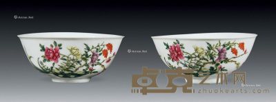 清 粉彩花卉纹碗 （一对） 直径12.8cm