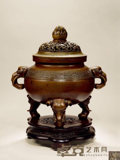 清康熙?宫廷（1662-1722） 太平有象熏炉 口径21cm；高36cm