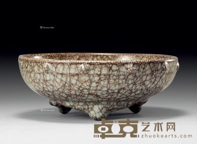 元 仿哥窑乳钉三足洗 直径21.7cm