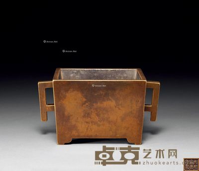 清乾隆 铜双耳四足长方炉 高9.2cm