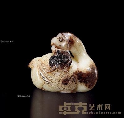 明 白玉鹅衔枝 长5.7cm