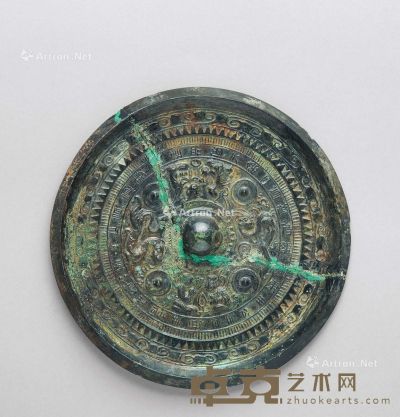 汉代 四乳人物瑞兽纹铜镜 直径12.7cm