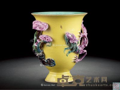 清乾隆 粉彩堆塑螭龙纹杯 高11.8cm