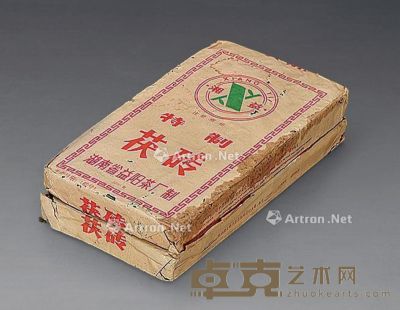 2002年 湘益茶厂1.5公斤黑茶砖 （两片） --
