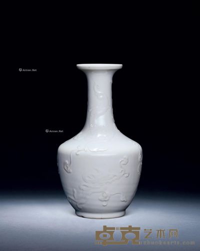 清康熙 甜白釉螭龙灵芝纹瓶 高22cm