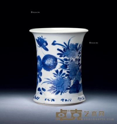 清康熙 青花花蝶纹笔筒 高14cm