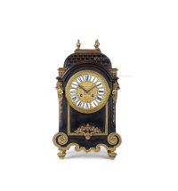 1870年 法国 宗教风格镶铜饰台钟