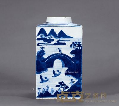 清 青花山水瓶 高33cm