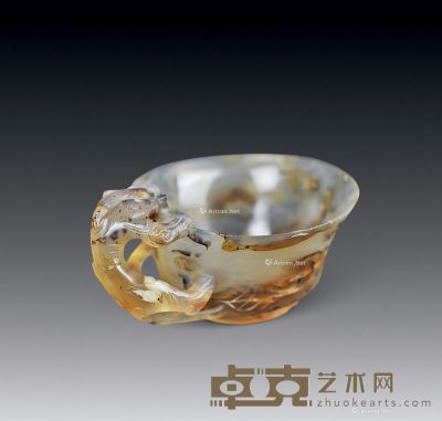 明代 玛瑙螭纹杯 长10cm；高4cm