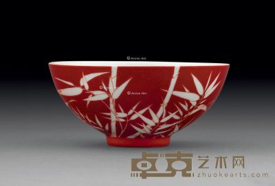 清乾隆 珊瑚红地留白竹纹碗 直径11.8cm