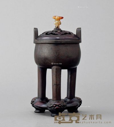 明 铜错银饕餮纹三足鼎式炉 高14.8cm