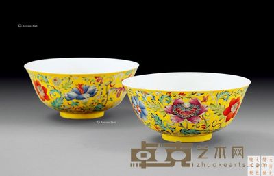 清光绪 黄地粉彩缠枝花卉纹碗 (二件) 直径20.5cm