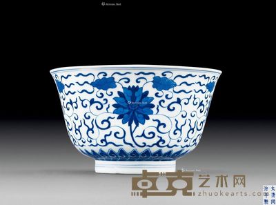 清同治 青花缠枝莲纹金钟大碗 直径19.5cm