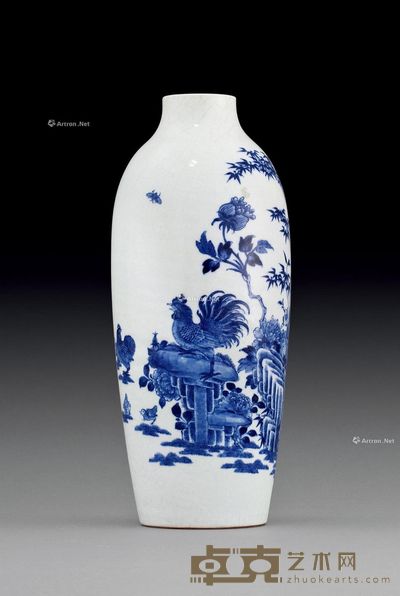 清乾隆 浆胎青花洞石花卉鸡纹瓶 高29.4cm