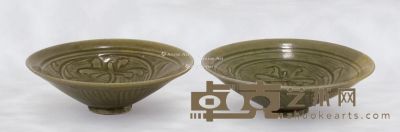 宋代 珠光青釉刻篦花碗 （一对） 口径15cm；口径14.5cm