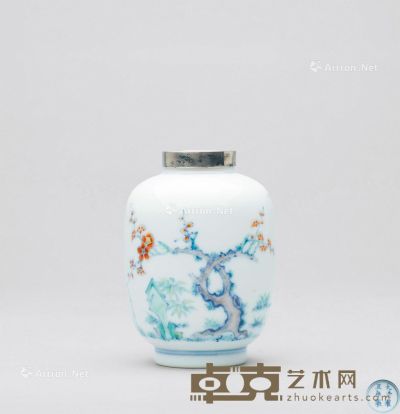 清雍正 斗彩花卉纹小瓶 高7.5cm