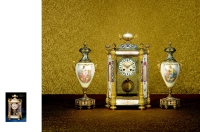 六柱珐琅瓷片三件套钟