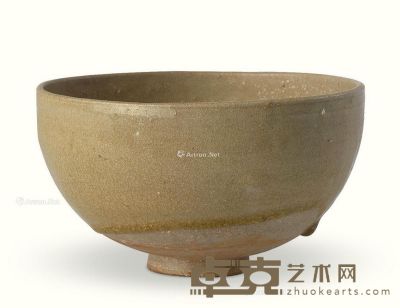 明 洪州窑青釉碗 直径13.7cm；高7.5cm
