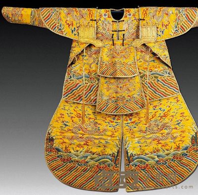 十八世纪御制缂丝龙纹甲胄 长137.0cm；宽128.0cm