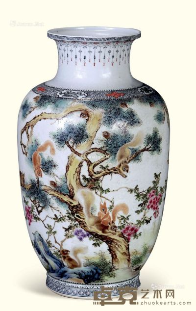 民国 粉彩松鼠瓶 高38.5cm