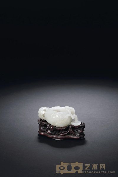 清乾隆 白玉雕秋蝉石榴形水呈 高3.5cm;宽8cm