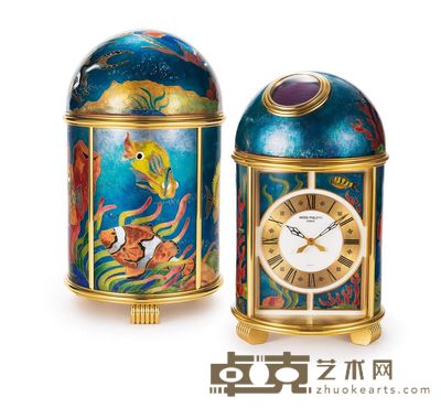 百达翡丽全球唯一,型号1489,非常精致及罕有铜镀金珐琅“热带鱼”圆顶台钟备有太阳能储存动力功能
