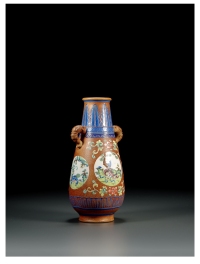 清中期·白泥洒浆彩绘象耳瓶