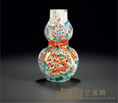 清道光·粉彩剔瓷三联包袱葫芦瓶 高：22.5cm