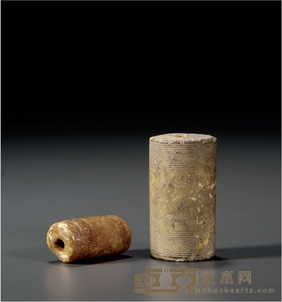 明以前·黄般若旧藏良渚玉勒一组两件 1.高:4.5cm 2.高:3.1cm
