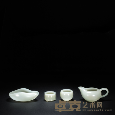 叶清 和田玉茶具一套（4件） 茶合11.7×7.5×4.2cm   95.4g
茶海11.7×7.4×4.3cm 